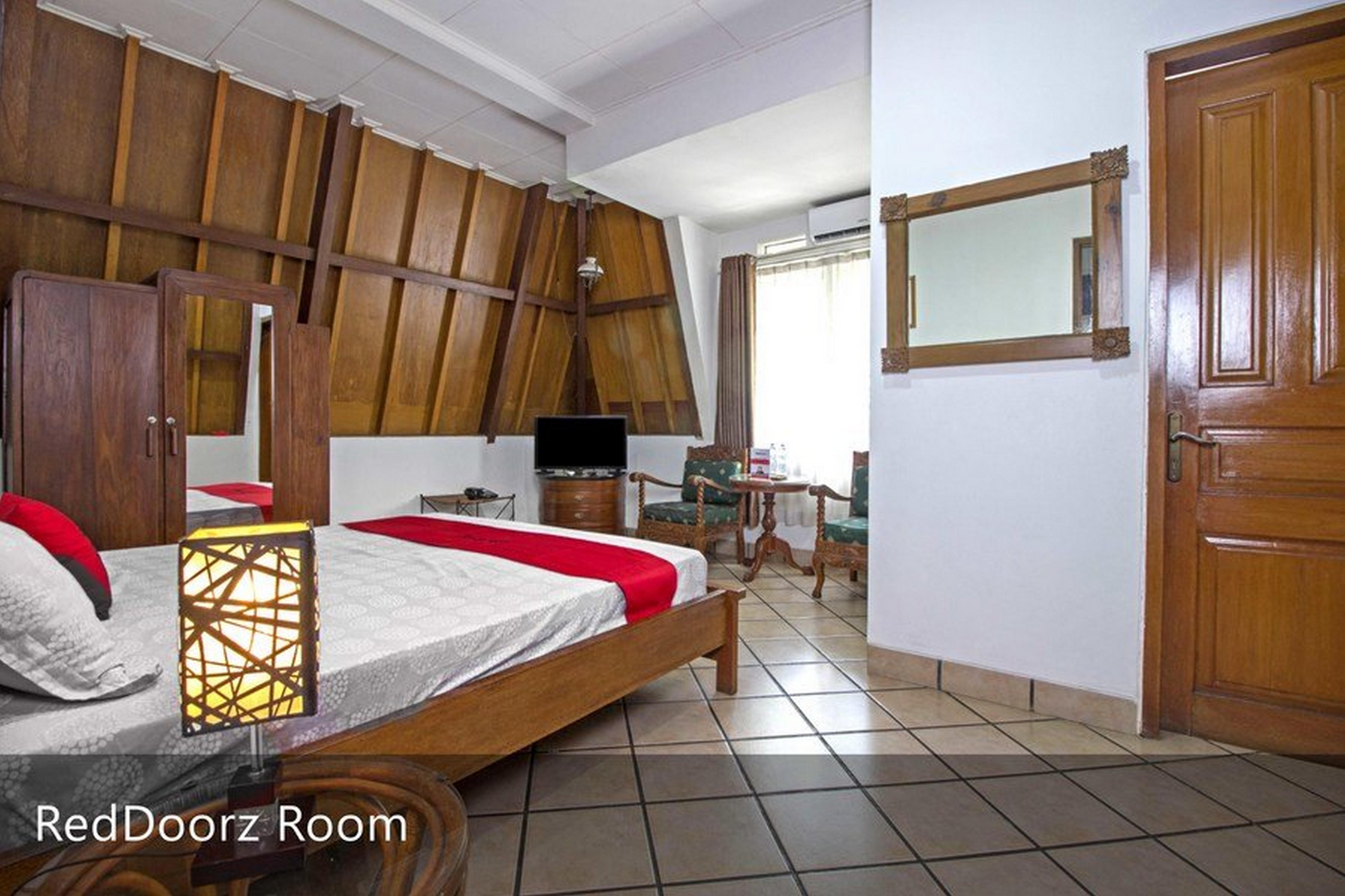 Reddoorz Plus Near Parahyangan University Bandung Kültér fotó