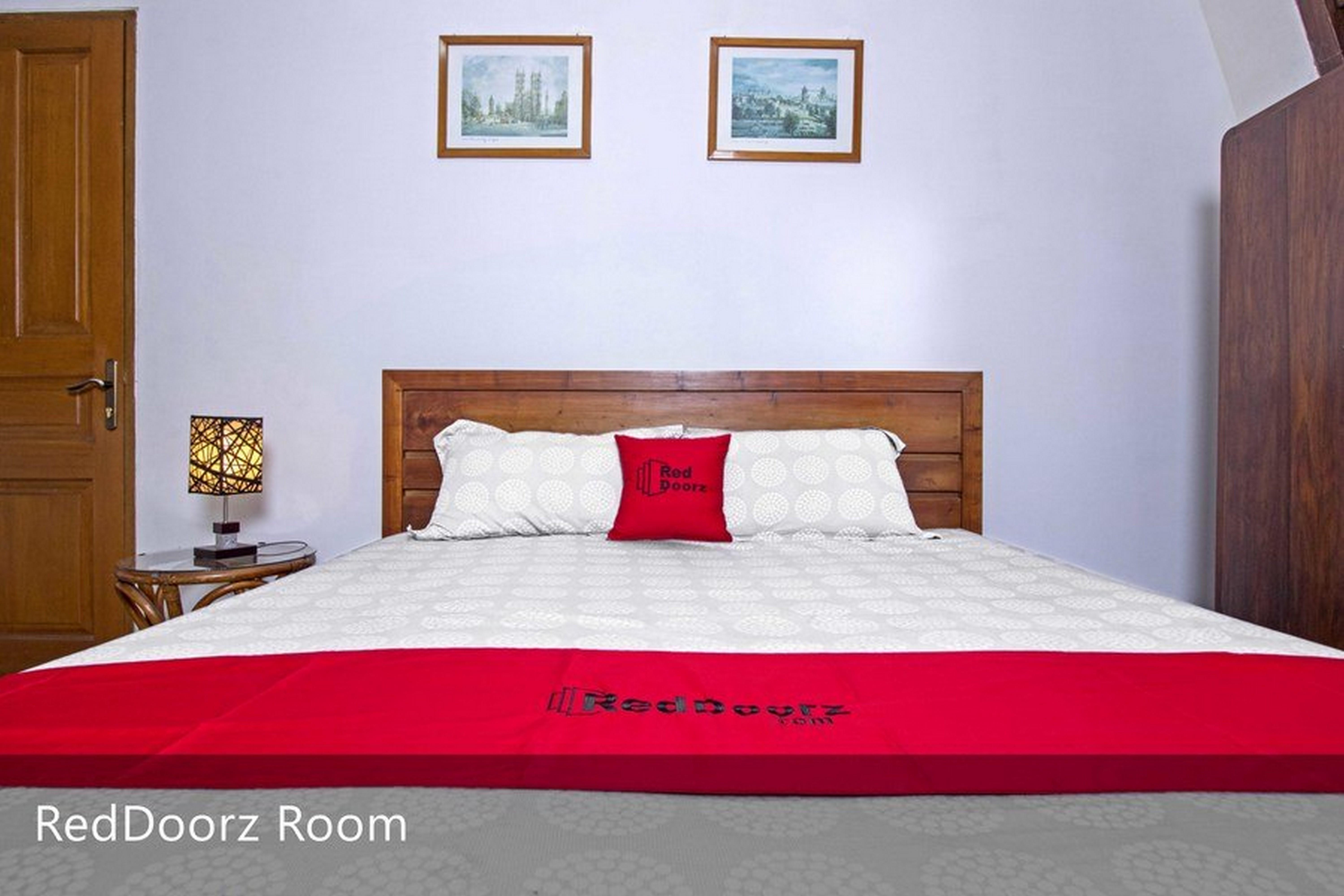 Reddoorz Plus Near Parahyangan University Hotel Bandung Kültér fotó