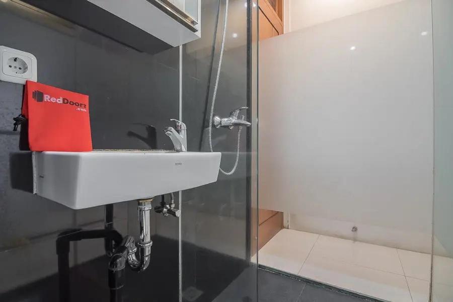 Reddoorz Plus Near Parahyangan University Bandung Kültér fotó