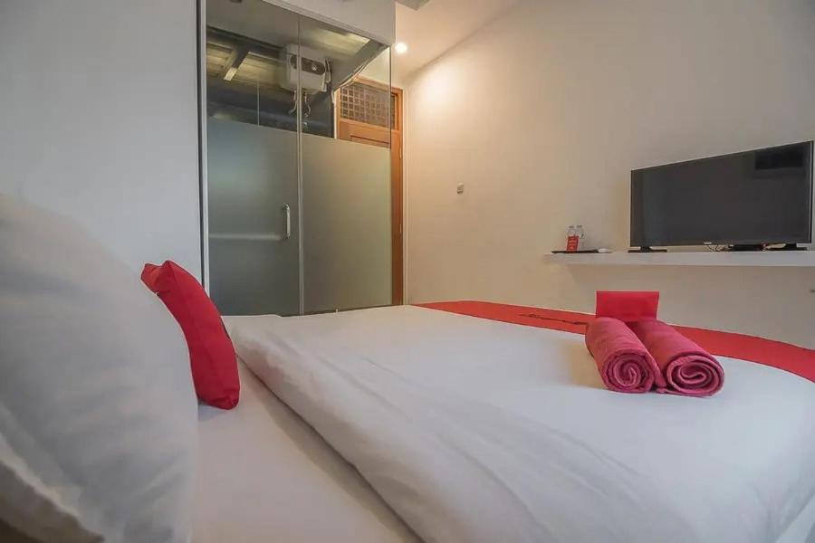 Reddoorz Plus Near Parahyangan University Bandung Kültér fotó