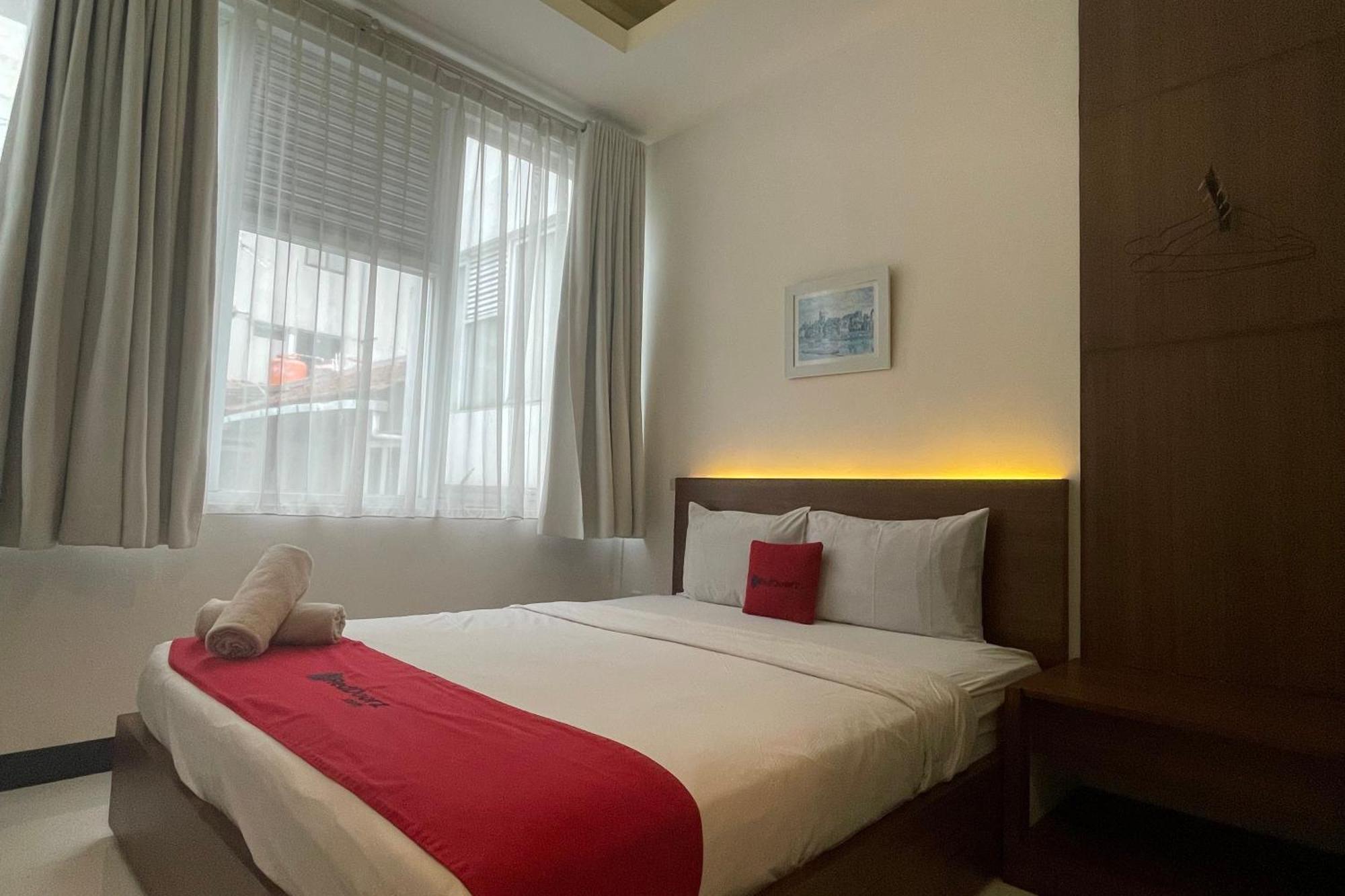 Reddoorz Plus Near Parahyangan University Bandung Kültér fotó