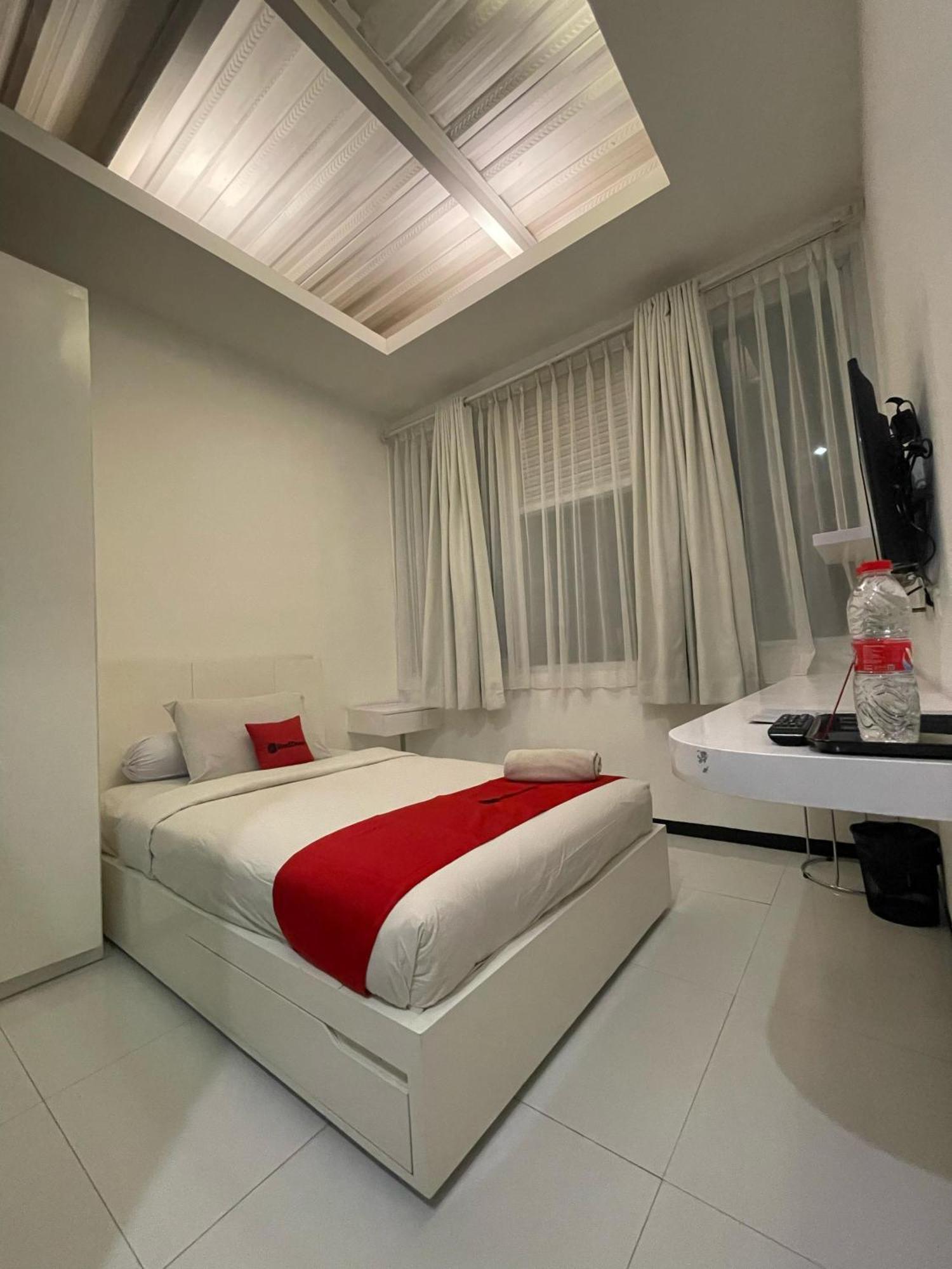 Reddoorz Plus Near Parahyangan University Bandung Kültér fotó