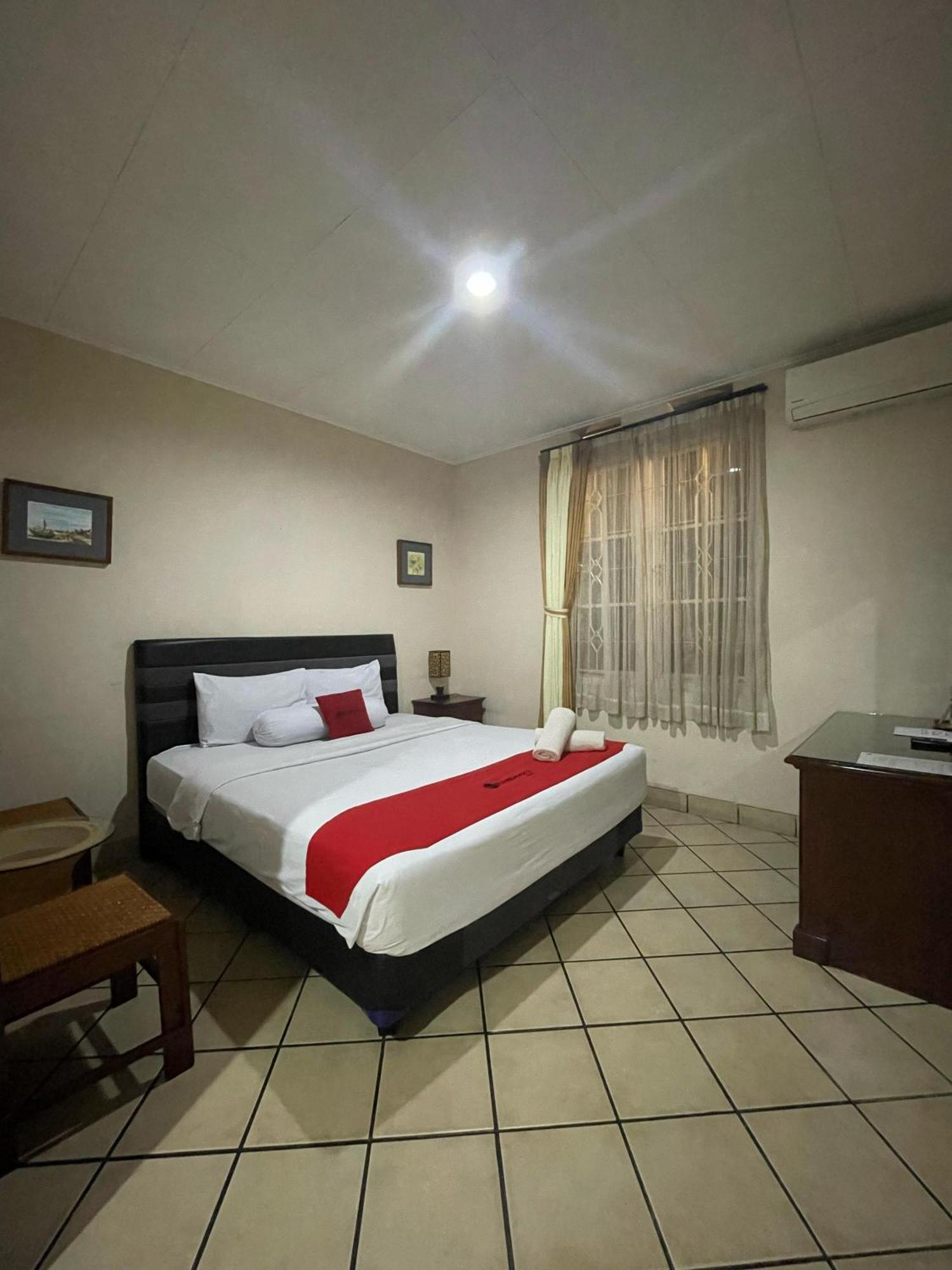 Reddoorz Plus Near Parahyangan University Bandung Kültér fotó