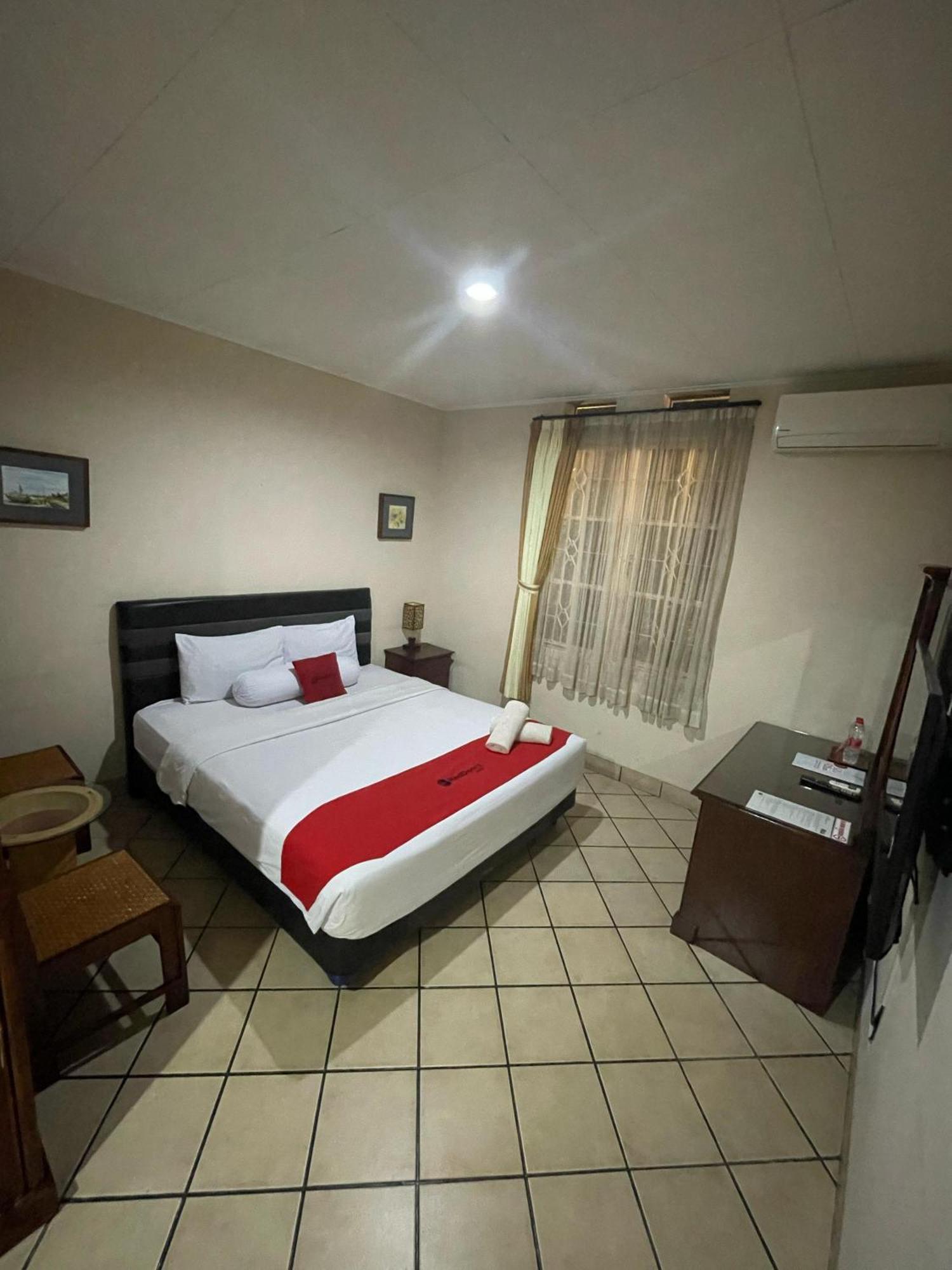 Reddoorz Plus Near Parahyangan University Bandung Kültér fotó