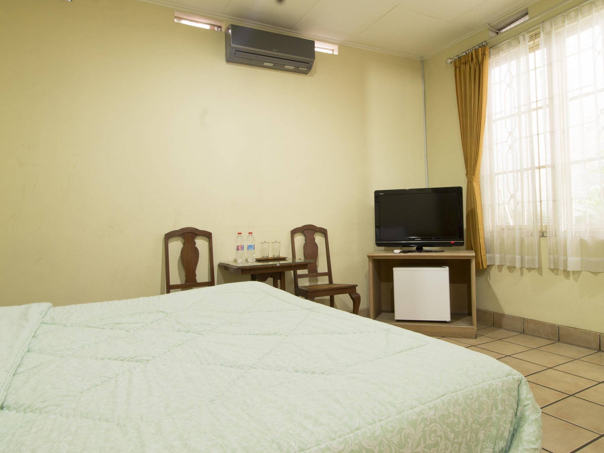 Reddoorz Plus Near Parahyangan University Bandung Kültér fotó